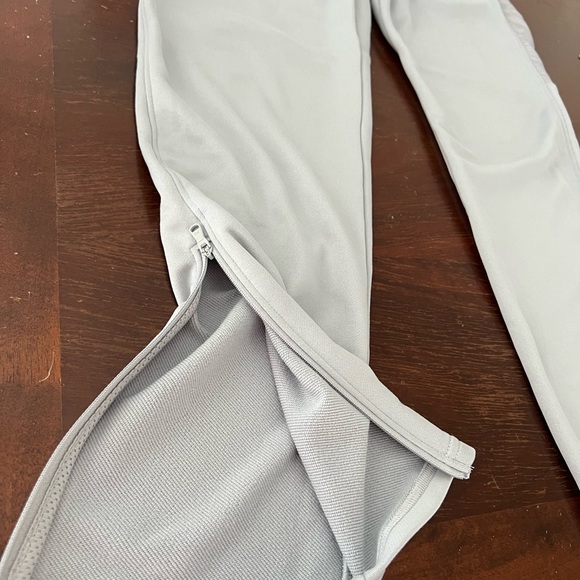 UA Men’s Sweatpants Loose Fit | gray | M - Picture 12 of 16